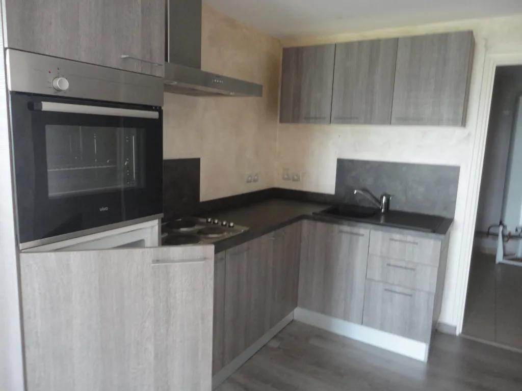 Cuisine - Duplex Charmant avec Cour à Rinxent