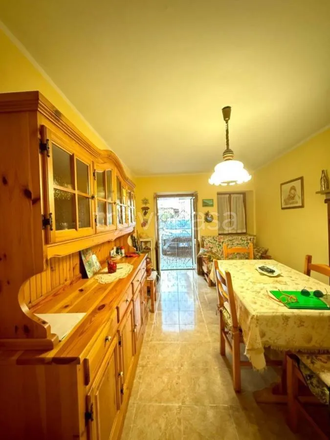 Salle à manger - Charming Cottage with Balcony in Reano