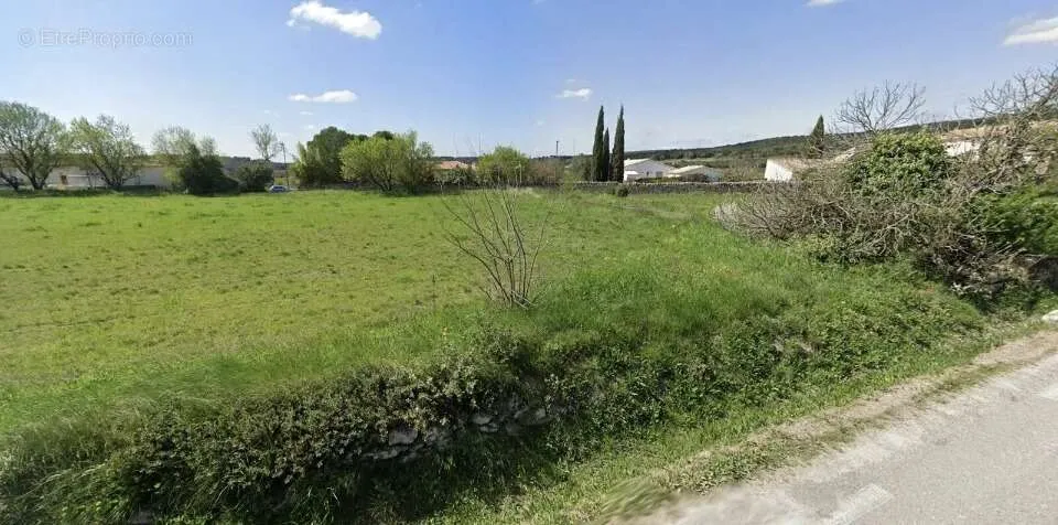 Giardino - Buildable Plot with Garden View in Castillon-du-Gard