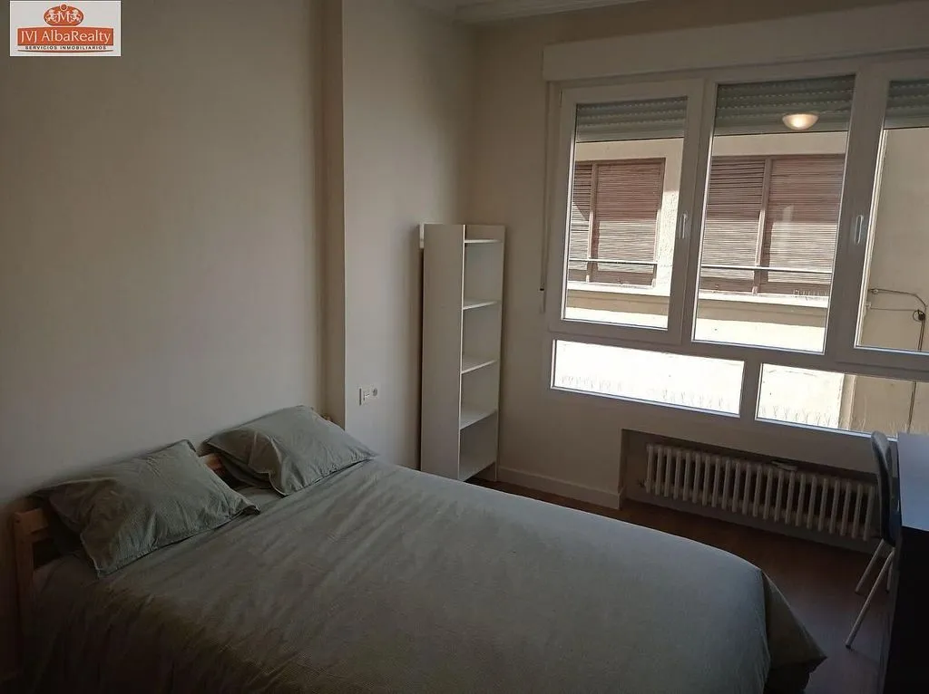 Chambres - Fully Renovated Flat with Garage in Albacete