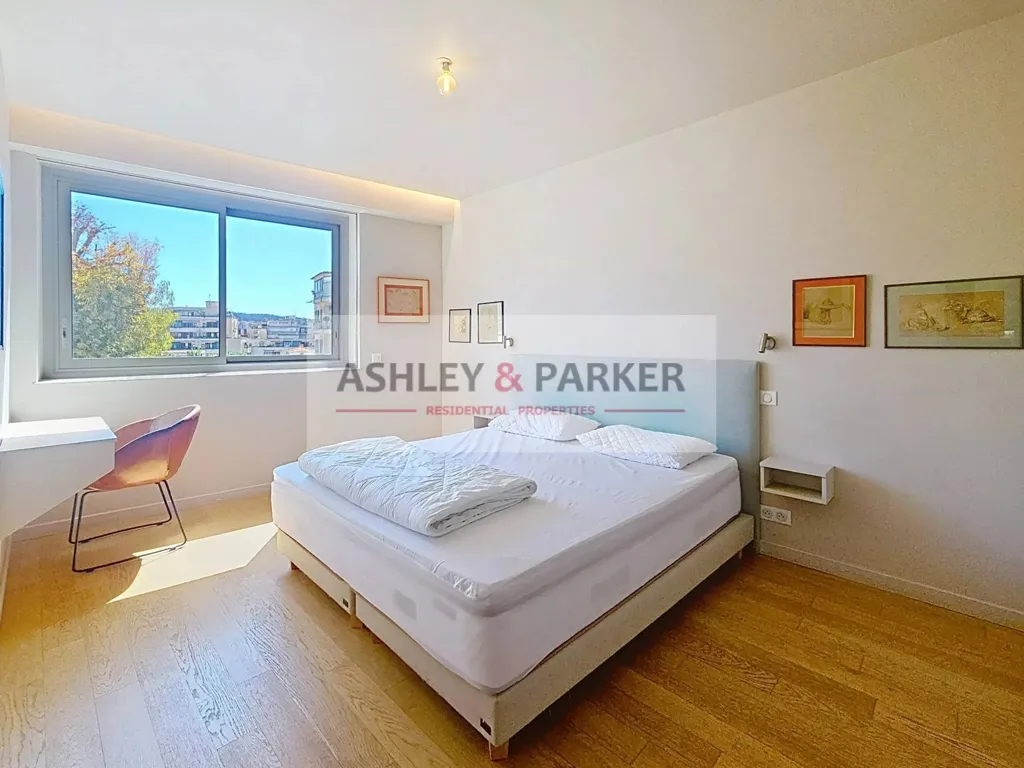 Chambres - Appartement 4 Pièces avec Terrasse au Centre de Nice