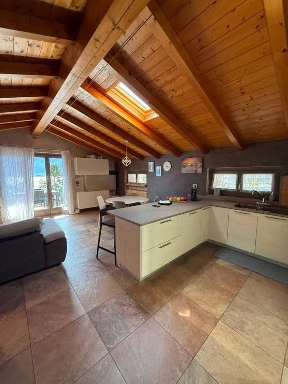 Elutuba - Luxury Apartment with Lake View in Musso