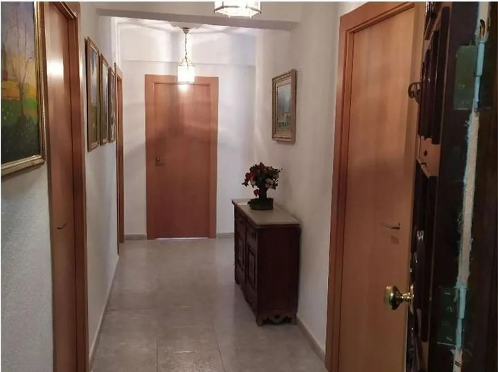 Entrée - Furnished Apartment with Balcony in Granada Centre