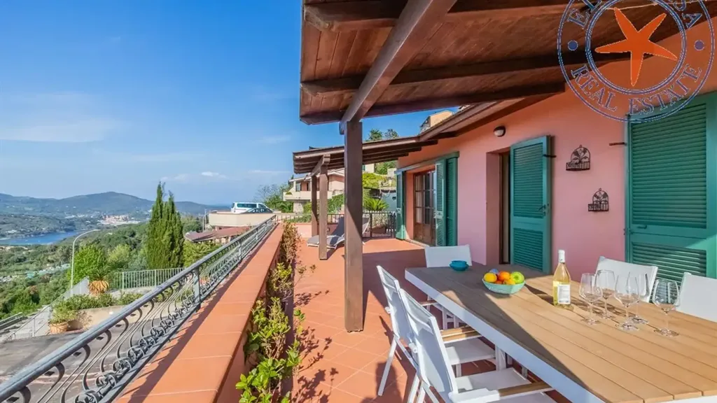 Terrasse - Terraced Villa with Panoramic View in Capoliveri