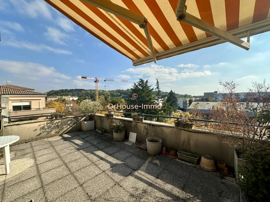 Terrazza - Spacious Apartment with Terraces in Victor Hugo