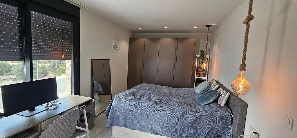 Chambres - Semi-Detached House with Pool in Finestrat