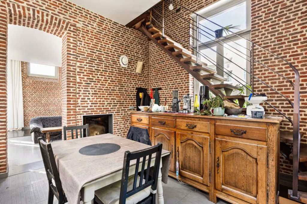 Salle à manger - Maisonnette Rénovée sur Site Patrimonial à Anderlecht