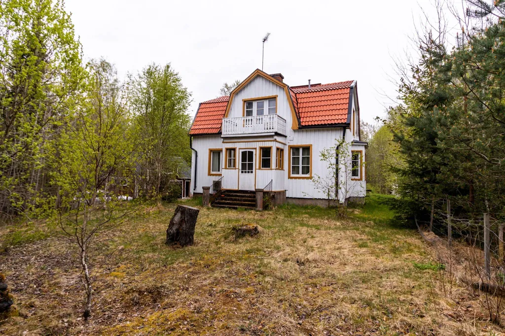 Välivaade - Charming Villa with Garden near Tingsryd