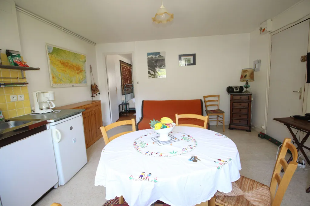 Dining Room - Bright Apartment with Attic in Saint-Mamet