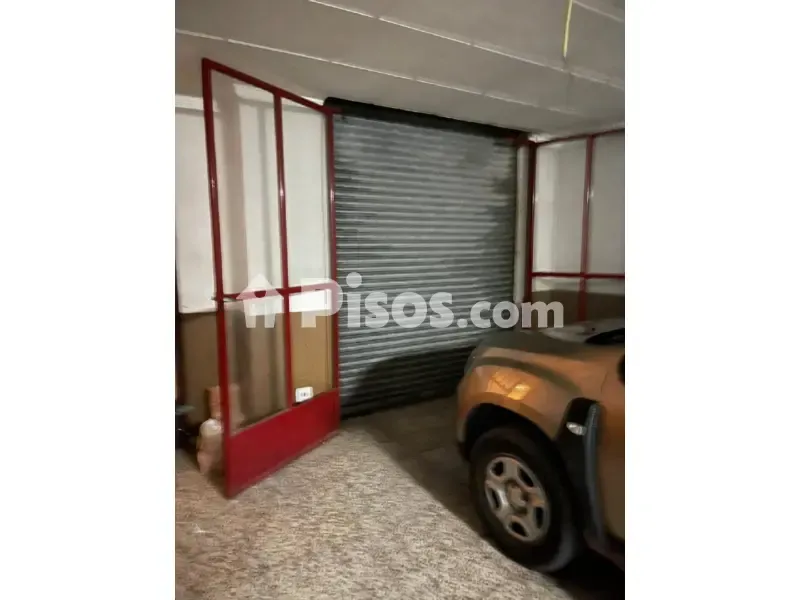 Garaaž - Flat with Commercial Space in Los Angeles, Lorca
