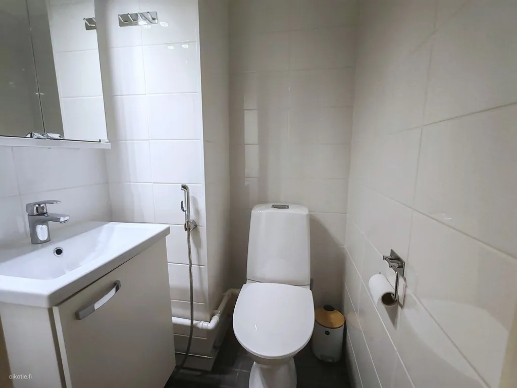 Bagni - First Floor Apartment with Balcony in Pori Centre