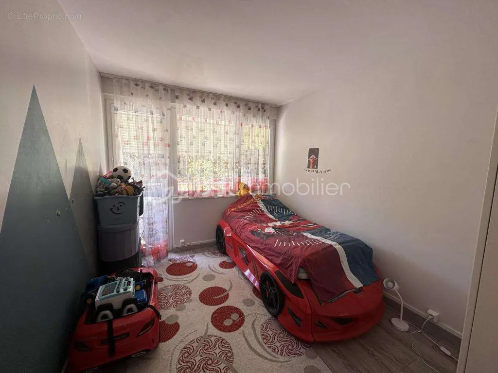 Magamistoad - Family Flat with Balcony in Ris-Orangis