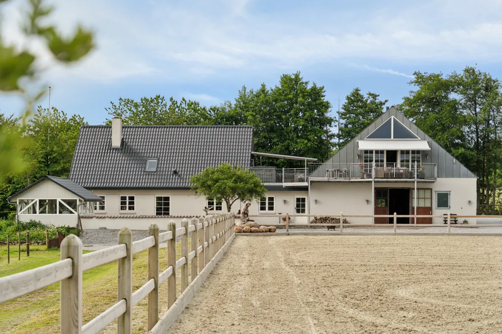 Extérieur - Equestrian Estate with Spa in Vinding