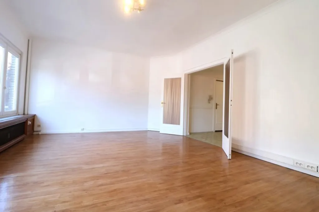 Pièces - Appartement Lumineux avec Cave à Liège