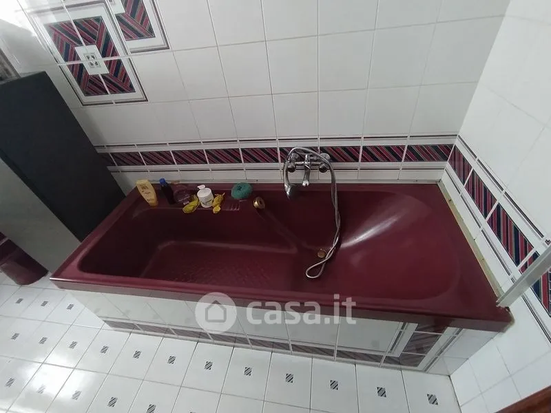 Salles de bain - Four-Room Apartment with Garden in Mathi