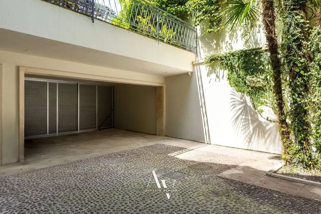 Garage - Luxury Design Apartment in Padua's Historic Centre