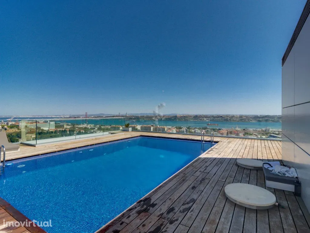 Bassein - High Standard Flat with River View in Restelo