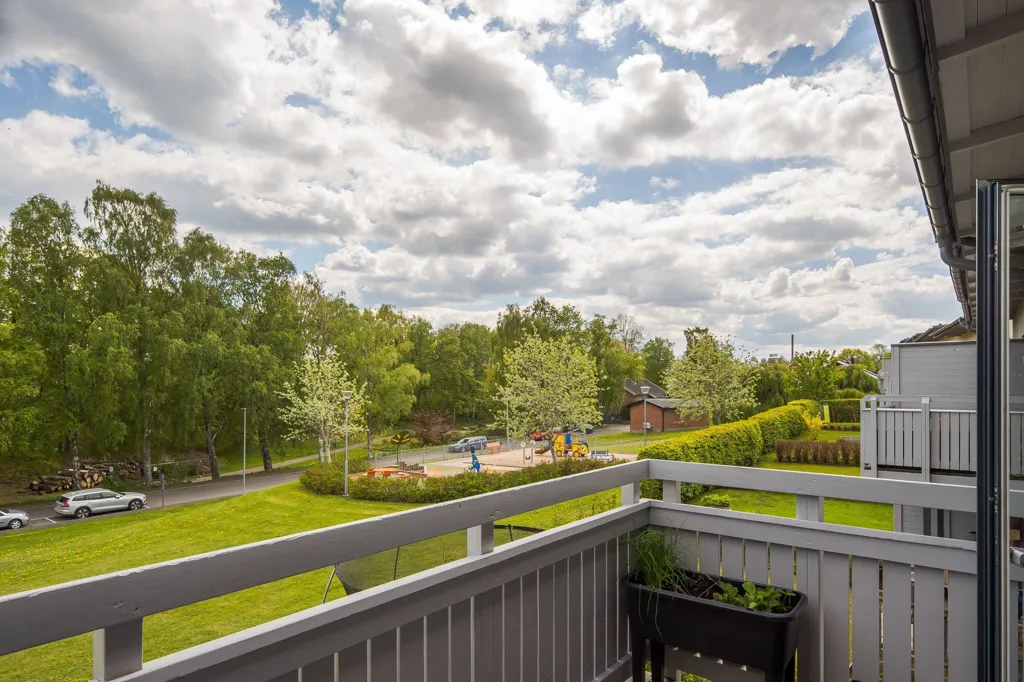 Balcon - Co-op Apartment with Balcony in Billingstad