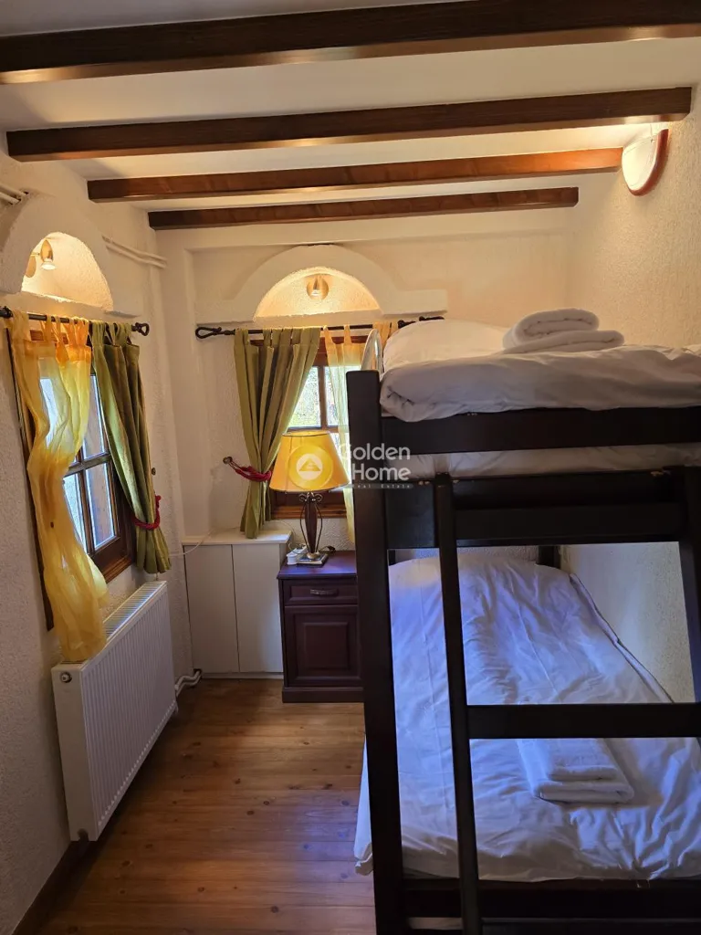Magamistoad - Detached House with Garden in Arachova Meadow