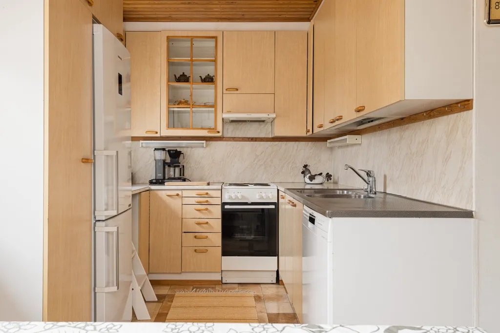Cuisine - 1980s Cottage with River Access in Kellahti, Pori