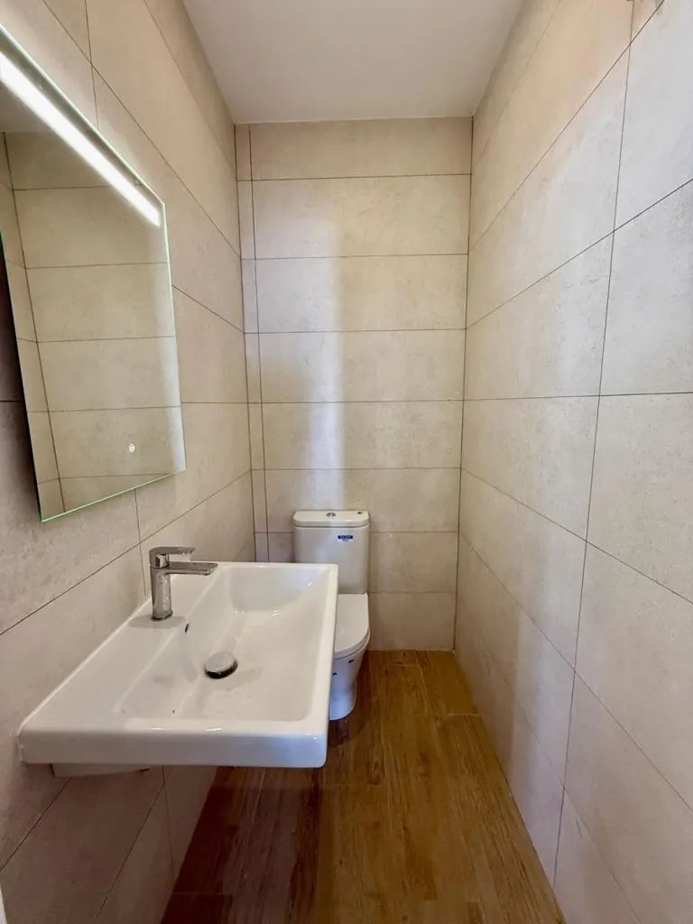 Bathrooms - Modern Villa with Sea Views in Benalmádena