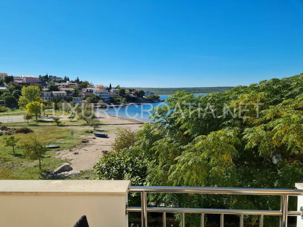 Balcon - Seafront House with Terrace in Posedarje