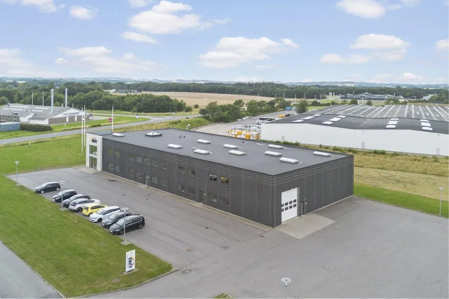 Vue aérienne - Commercial Property with High Yield in Sæby