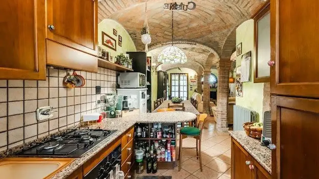 Cuisine - Rustic Villa with Garden in Castelfranco Emilia