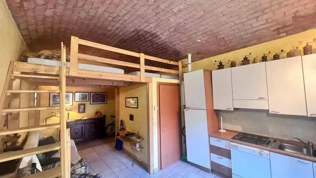 1-room apartment in IT