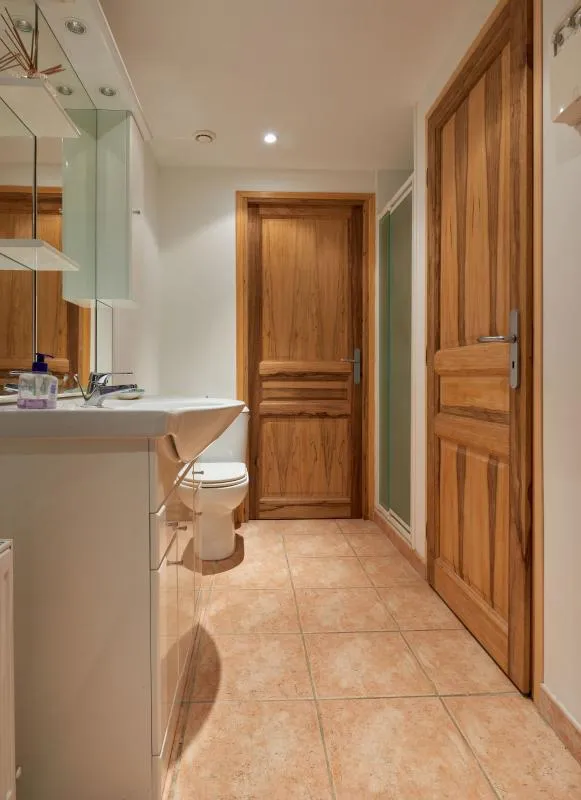 Bathrooms - Renaissance House with Pool in Manosque