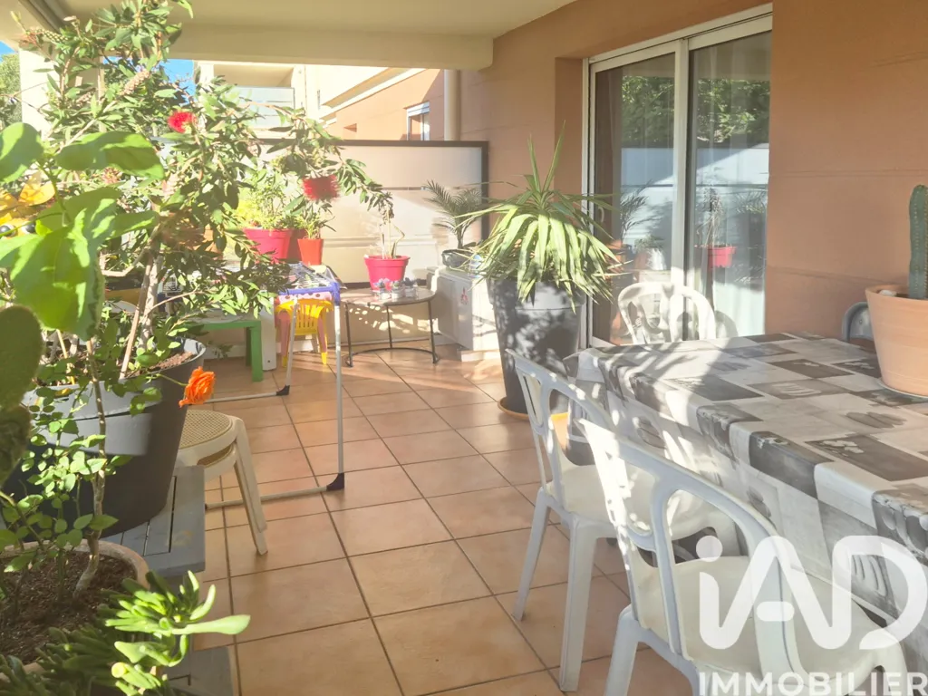 Terrass - T2 Apartment with Terrace in La Ciotat