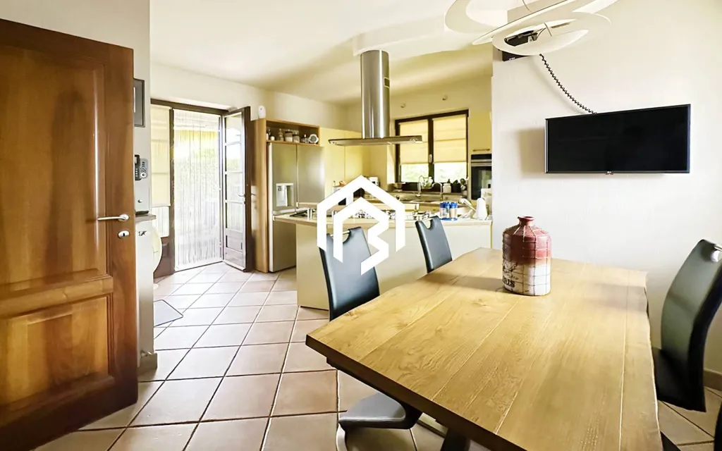 Söögituba - Villa with Private Garden in Vignolo