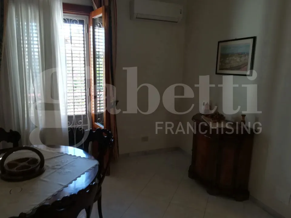 Söögituba - Semi-detached Apartment with Terrace in Palermo