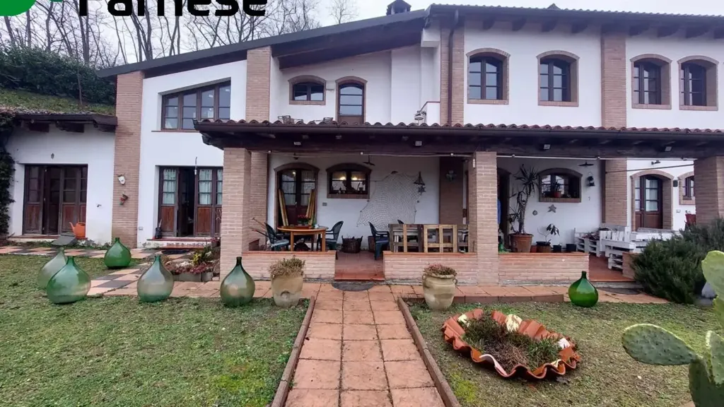 Välivaade - Rustic Home with Historic Charm in Travo