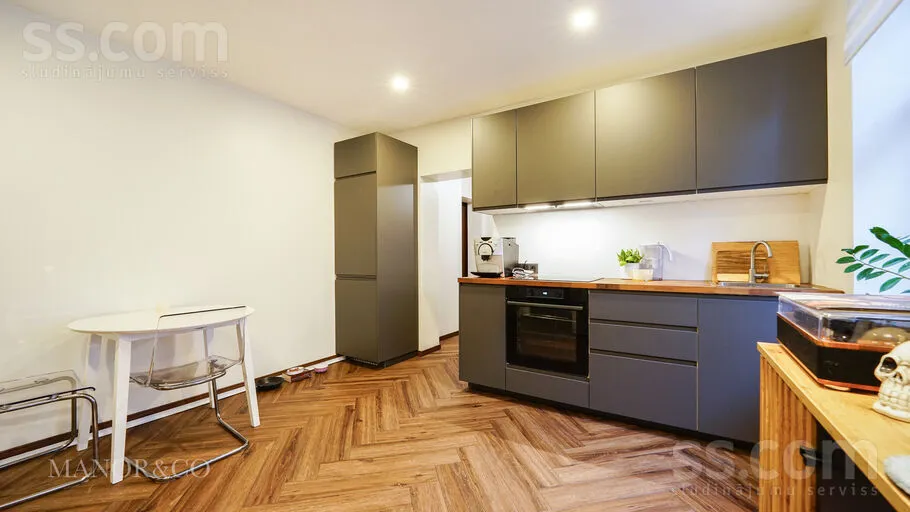 Cuisine - Modernised Flat with Quiet Setting in Riga Centre