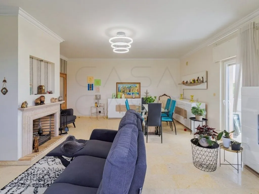 Séjour - Luxury Flat with Balcony in Azeda, Setúbal