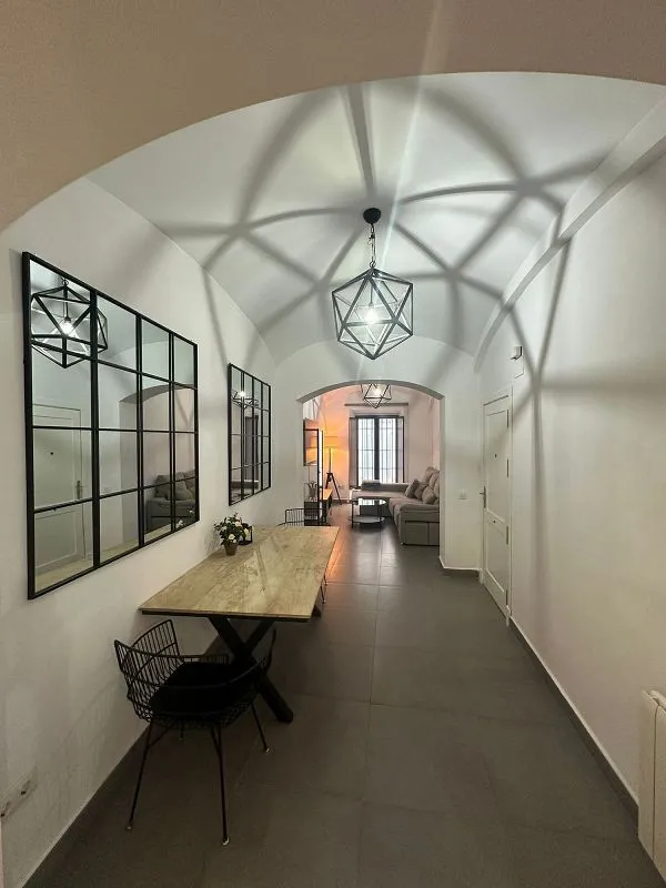 Esik - Reform Apartment with Terrace in Casco Antiguo