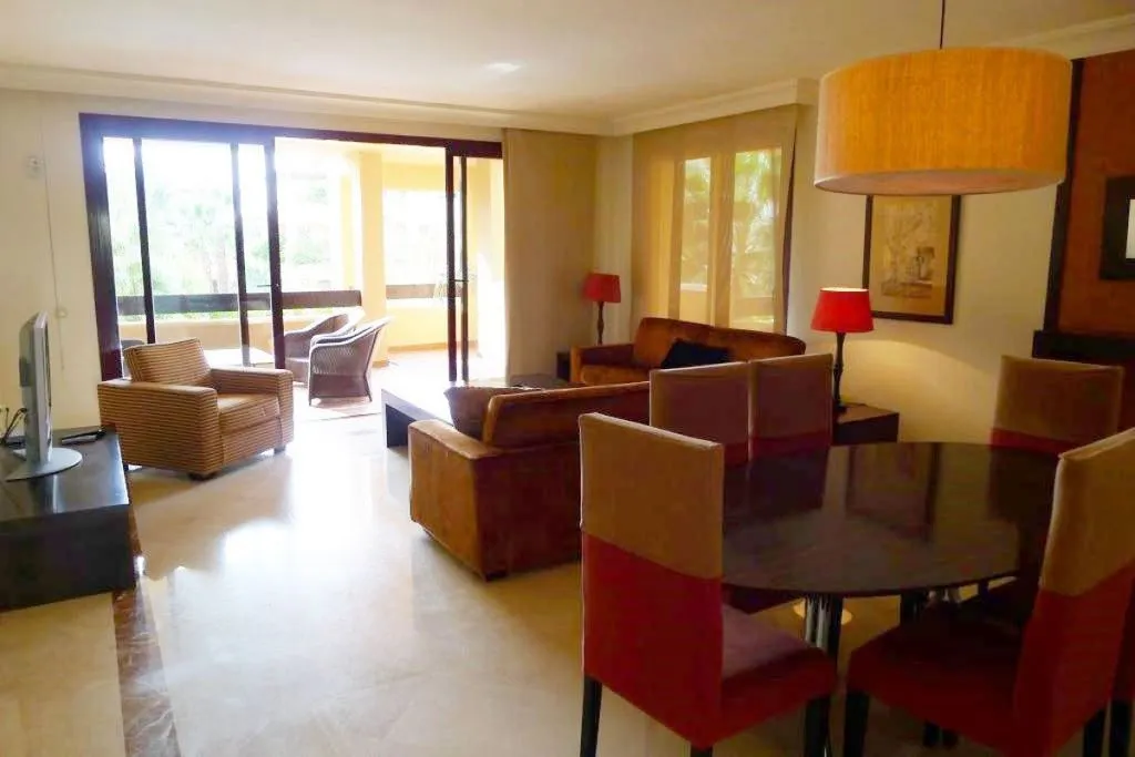 Séjour - Beachside Flat with Pool in Marbella