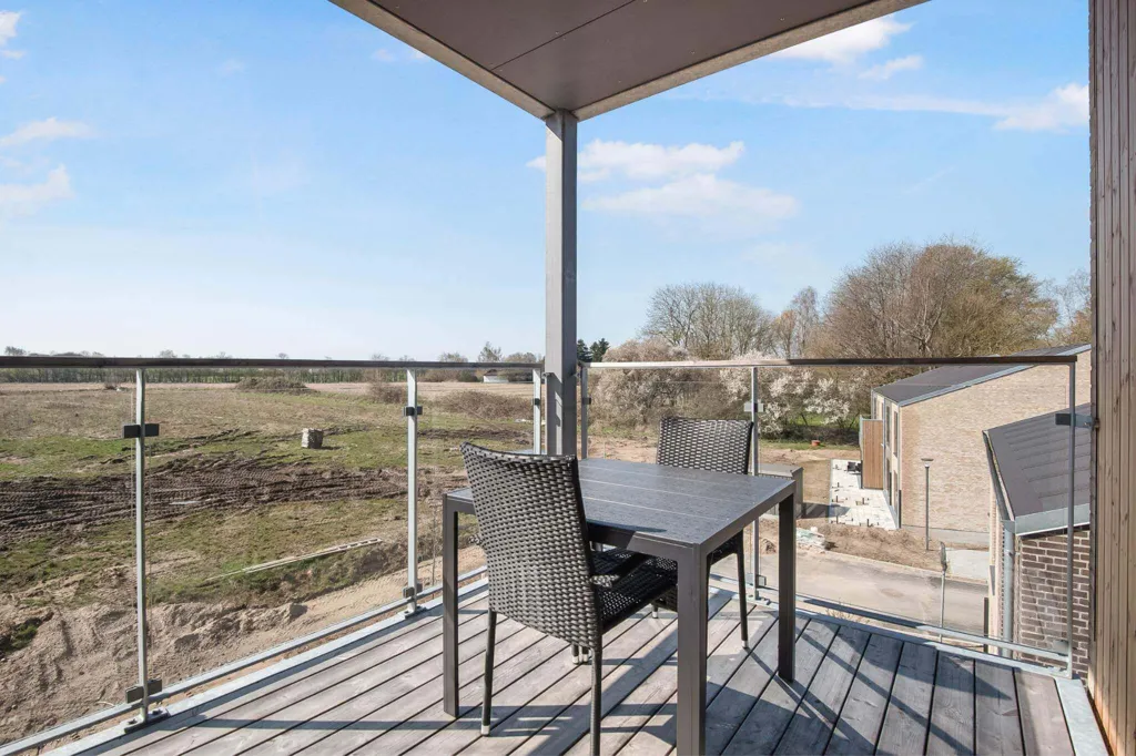 Balcon - Bright 2-Bedroom Apartment with Balcony in Årslev