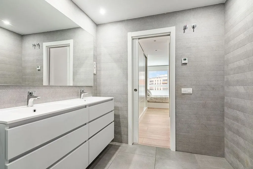 Vannitoad - Penthouse with Pool in Modesto Lafuente