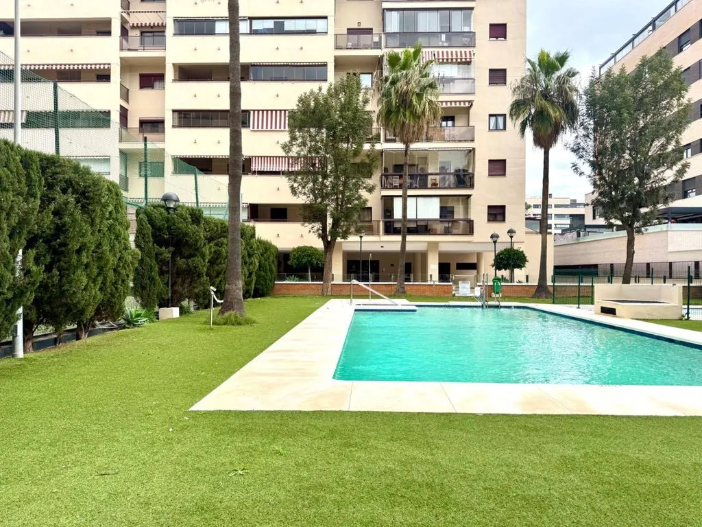 Bassein - Luxury Flat with Sea View in Parque Litoral, Málaga