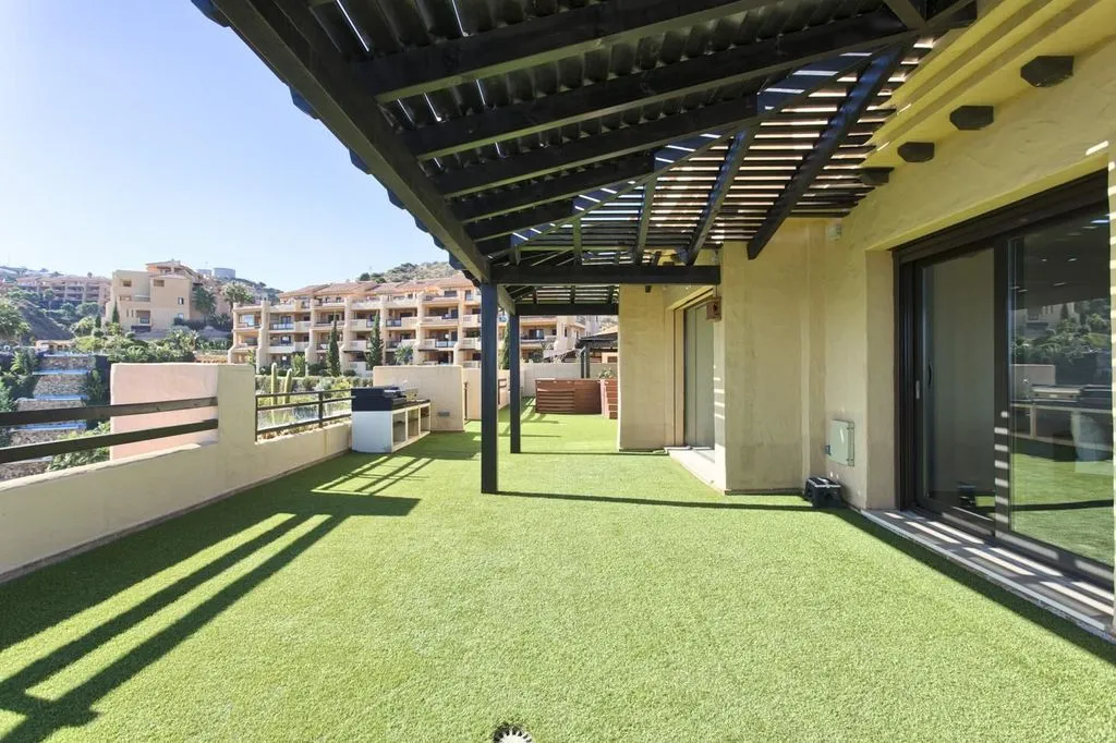 Terrass - Luxury Apartment with Sea Views in Mijas