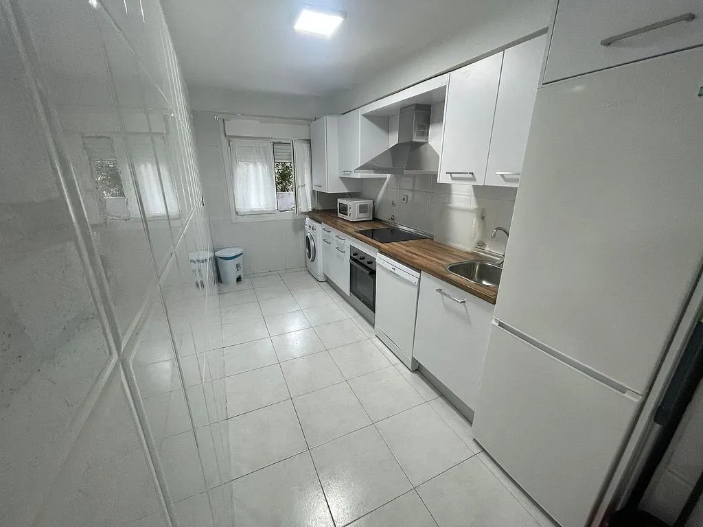 Cuisine - Furnished Flat with Elevator in Santander