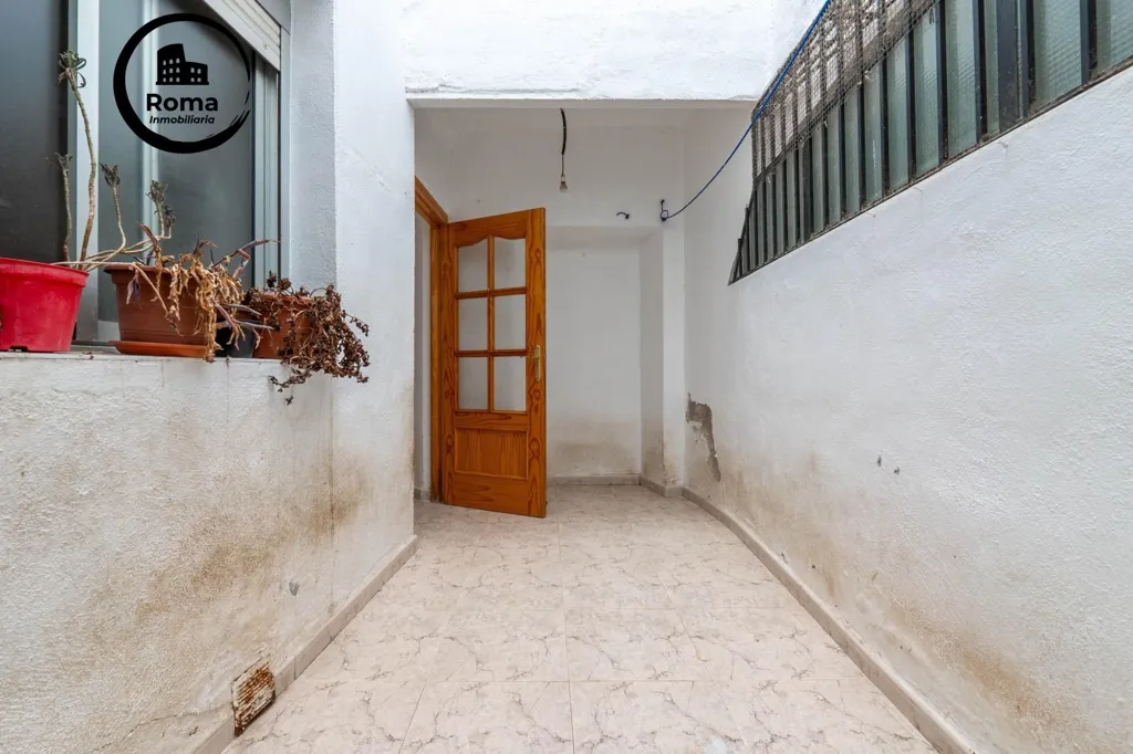 hallway_entrance