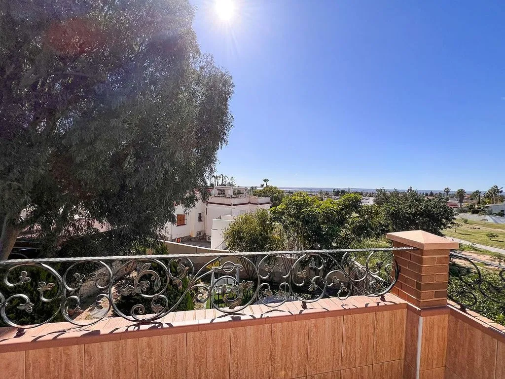 Balcon - Luxury Villa with Pool in Ciudad Quesada