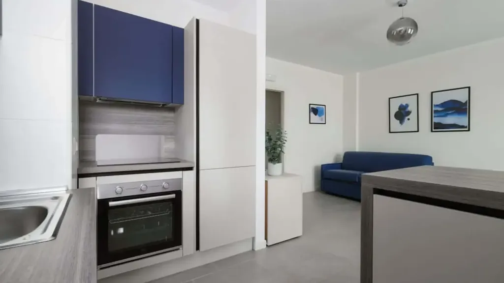 Cuisine - Armed Studio with Balcony in Milan