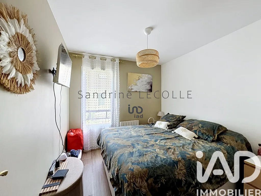 Chambres - Appartement Rénové avec Terrasse à Chessy