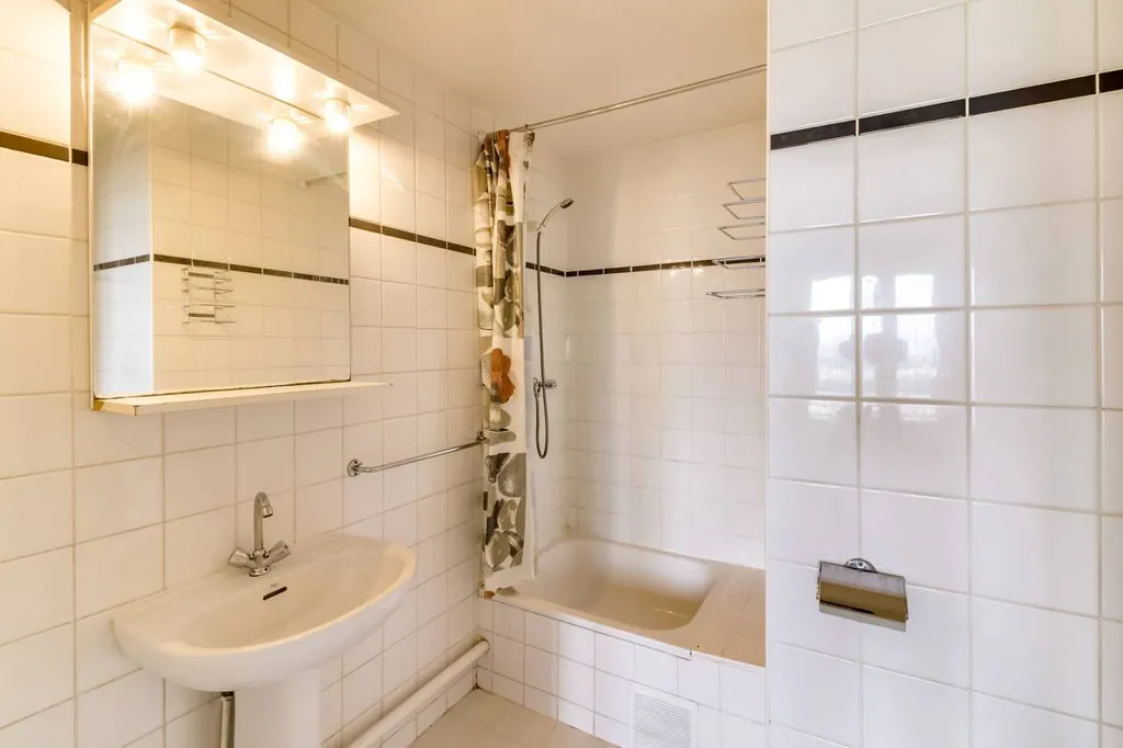 1-toaline korter asukohas Courbevoie