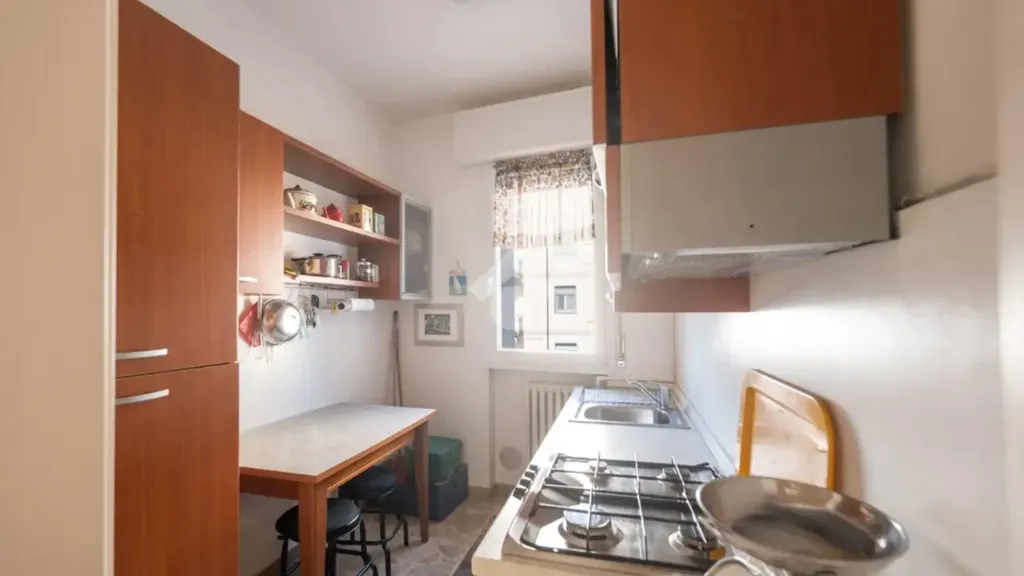 Köök - Rustic Studio with Lake View in Garda
