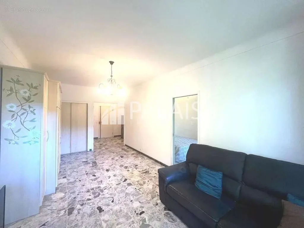Séjour - Appartement 2 pièces avec cave à Nice Ouest